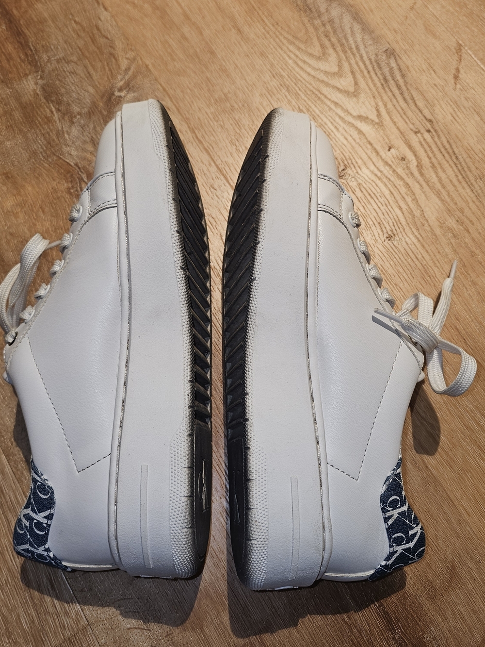 Calvin Klein Womens White Lace-Up Round Toe Sneaker Shoes Size 7.5 M - Picture 5 of 7